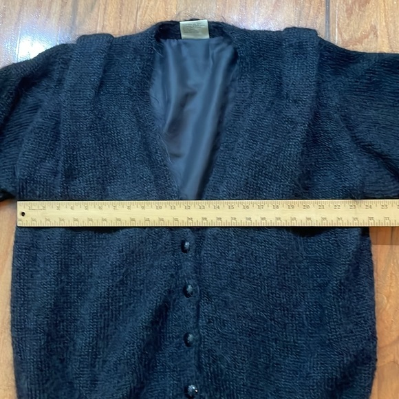 A Black Fuzzy Woman’s Vintage Designer Knitwear Claire Ellen Made in England - Picture 4 of 14
